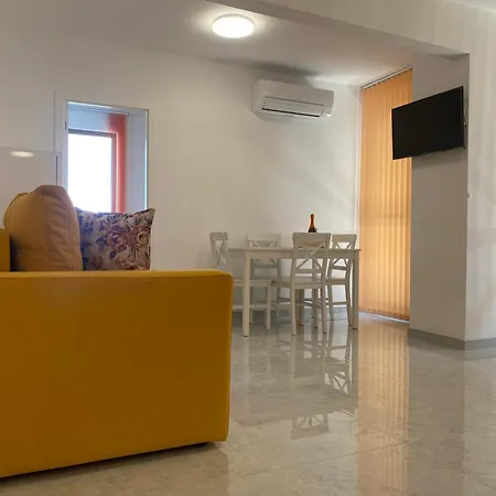 Blue Magenta 2 Apartament *